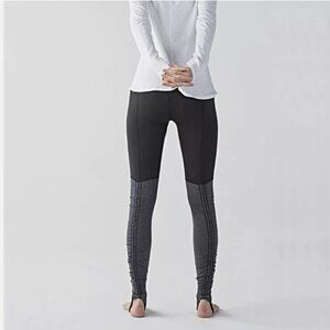 Lululemon Wunder Under High Rise Stirrup Pant Leggings Size Small